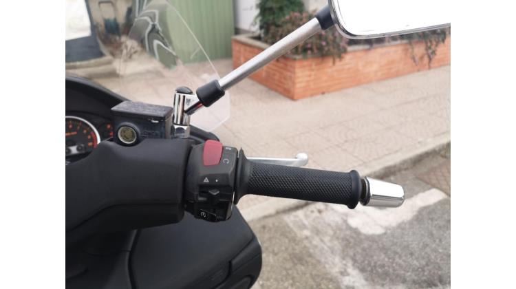 Suzuki Burgman 400 SCOOTER
