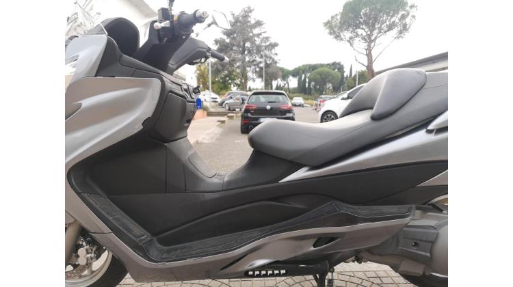 Suzuki Burgman 400 SCOOTER