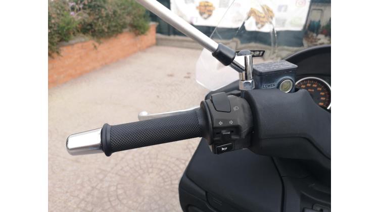 Suzuki Burgman 400 SCOOTER