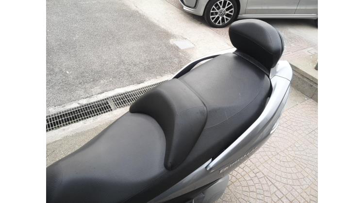 Suzuki Burgman 400 SCOOTER