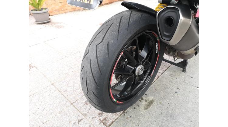 Ducati HYPERSTRADA 939 ENDURO STRADALE