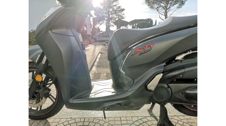 Honda SH 300i SCOOTER