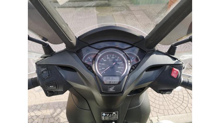 Honda SH 300i SCOOTER