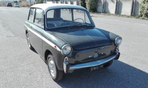 Vettura immatricolata nel 1963. Colore esterno della carrozzeria è grigio scuro. Auto d' epoca. Mezzo alimentato a Benzina. Targata AP041610
Vettura ripristinata interno nuovo mancano dei particolari per essere perfetta, marciante e funzionante. Vettura immatricolata nel 1963. Colore esterno della carrozzeria è grigio scuro. Auto d' epoca. Mezzo alimentato a Benzina. Targata AP041610
Vettura ripristinata interno nuovo mancano dei particolari per essere perfetta, marciante e funzionante.