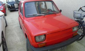 Auto riverniciata. Veicolo marciante ed in perfette condizioni. Colore carrozzeria rosso pastello. 
Mezzo targato AP243741. 
Da sostituire una fodera del sedile di diverso colore . Auto riverniciata. Veicolo marciante ed in perfette condizioni. Colore carrozzeria rosso pastello. 
Mezzo targato AP243741. 
Da sostituire una fodera del sedile di diverso colore .