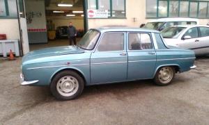 Veicolo immatricolato estero nel 01/1969, targa 301LE12.
Carrozzeria di color azzurro. Punti di ruggine su carrozzeria.
Rivestimento sedili anteriori strappato.
Qualche graffio sulla carrozzeria. Veicolo immatricolato estero nel 01/1969, targa 301LE12.
Carrozzeria di color azzurro. Punti di ruggine su carrozzeria.
Rivestimento sedili anteriori strappato.
Qualche graffio sulla carrozzeria.