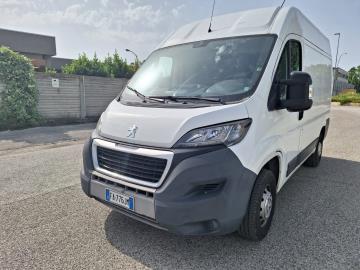 Veicolo immatricolato autocarro nel 09/2015, targato FA776JM.
Carrozzeria di color bianco.
Al prezzo indicato va aggiunta iva al 22%.