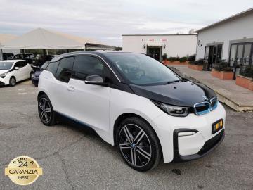 BMW I3 S ELETTRICA

Immatricolata 05 2021, 102Cv 75Kw, 45.500Km, 4porte 4posti.

Con: Abs, Airbag, Cambio (selettore) a tre livelli (D, N, R) al volante,
Accensione senza inserimento chiave con tasto Start Stop,
Cambio automatico, a rapporto unico e demoltiplicazione fissa, Fari a
Led, Climatizzatore manuale, navigatore, Servosterzo elettromeccanico
(EPS), Dct, dsc, Motore elettrico sincrono 360 V eDrive ,
Display strumentazione da 6,7'' con tecnologia TFT (per velocitÃ ,
temperatura etc.), Fissaggio Isofix per sedili esterni posteriori,
Interni in stoffa Atelier BMW i, Cerchi in lega 20
Double Spoke Style 431.


Il prezzo proposto di euro 17.400,00euro Ã¨ legato alla promozione web che prevede un acquisto tramite finanziamento di intero importo. Info in sede.
Il prezzo senza promo Ã¨ di euro 18.900,00.
Rimangono sempre esclusi i costi :
-del passaggio di proprietÃ  pari ad euro 500,00.
-messa su strada pari ad euro 400,00 che include controlli tagliando completo preconsegna (olio,filtro olio, filtro aria e tutti icomponenti necessari al ripristino ivi compresi kit distribuzione),igienizzazione interni, kit ruota di scorta o kit gonfiaggio, 12 mesi di garanzia estendibili a 24 36mesi in base al veicolo e copre i componenti non soggetti ad usura (dettagli in sede).
Il prezzo del veicolo pubblicizzato Ã¨ stato calcolato utilizzando tutte le campagne commerciali a disposizione.

*************

I NOSTRI SERVIZI :
-Acquisto diretto con pagamento immediato
-conto vendita
-vendita auto, moto e scooter usati e garantiti
-vendita veicoli d'epoca
-permuta auto con moto e viceversa
-noleggio breve e lungo termine
-finanziamenti personalizzati (rata costante,mini e maxi rate, leasing)
-assistenza post-vendita con societÃ  di garanzie e officine partner
-assicurazioni
-consulenze e stime per acquisti tra privati

VISITA il nostro sito internet: automotousateroma.it oppure scarica la nostra App: automotousateroma dall' Apple store o Play store per restare aggiornato sui nostri ultimi arrivi.

VIENI A TROVARCI PER VEDERE DAL VIVO QUESTO VEICOLO :
Auto Moto Usate Roma s.r.l.Via Appia Nuova 23, 00047, Marino (RM) (adiacente Sorelle Ramonda)

*************

HAI UNA PERMUTA?
compila il form sull'App o nel nostro sito automotousateroma.it
oppure inviaci foto e descrizione (modello anno km motore ...)
al nostro numero whatsapp : Cell. 351-4646876 o e-mail : info@automotousateroma.it

*************
La Auto Moto Usate Roma Srl declina ogni responsabilitÃ  per eventuali involontarie incongruenze che non rappresentano in alcun modo un impegno contrattuale e invitano i clienti a verificare sempre dal vivo la correttezza dei dati che potrebbero non coincidere con lâ€™effettivo equipaggiamento del veicolo spesso dovuto alla incompatibilitÃ  dei dati trasmessi sulle varie piattaforme web.