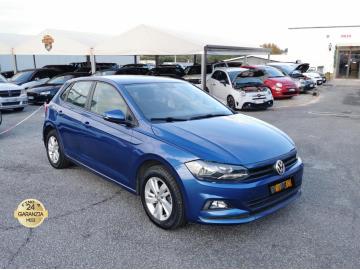 VOLKSWAGENPOLO 1.0 TGI HIGHLINE BLUEMOTION TECHNOLOGY BENZINA METANO

***Auto idonea per NEOPATENTATI ***

Immatricolata 2018, 999cc, 98.000Km, 90Cv 66Kw, 5porte 5posti, Euro6B.

Lavori eseguiti: frizione, tagliando completo, gomme 4 stagioni nuove,revisionata. Con: Motore a 3 cilindri, cambio manuale a 5 rapporti,computer di bordo, Abs, Esp, Airbag, vetri e specchietti elettrici,volante regolabile con comandi al volante, climatizzatore manuale,fendinebbia, Radio Composition Media con display da 8pollici, USB e Bluetooth, limitatore di velocitÃ , Controlloelettronico della stabilitÃ  (ESC) con assistenza nelle partenze insalita, Indicatore di controllo della pressione degli pneumatici,cerchi in lega da 15 .

Il prezzo proposto di euro 8.900,00euro Ã¨ legato alla promozione web che prevede un acquisto tramite finanziamento di intero importo. Info in sede.
Il prezzo senza promo Ã¨ di euro 9.900,00.
Rimangono sempre esclusi i costi :
-del passaggio di proprietÃ  pari ad euro 500,00.
-messa su strada pari ad euro 400,00 che include controlli tagliando completo preconsegna (olio,filtro olio, filtro aria e tutti icomponenti necessari al ripristino ivi compresi kit distribuzione),igienizzazione interni, kit ruota di scorta o kit gonfiaggio, 12 mesi di garanzia estendibili a 24 36mesi in base al veicolo e copre i componenti non soggetti ad usura (dettagli in sede).
Il prezzo del veicolo pubblicizzato Ã¨ stato calcolato utilizzando tutte le campagne commerciali a disposizione.

*************

I NOSTRI SERVIZI :
-Acquisto diretto con pagamento immediato
-conto vendita
-vendita auto, moto e scooter usati e garantiti
-vendita veicoli d'epoca
-permuta auto con moto e viceversa
-noleggio breve e lungo termine
-finanziamenti personalizzati (rata costante,mini e maxi rate, leasing)
-assistenza post-vendita con societÃ  di garanzie e officine partner
-assicurazioni
-consulenze e stime per acquisti tra privati

VISITA il nostro sito internet: automotousateroma.it oppure scarica la nostra App: automotousateroma dall' Apple store o Play store per restare aggiornato sui nostri ultimi arrivi.

VIENI A TROVARCI PER VEDERE DAL VIVO QUESTO VEICOLO :
Auto Moto Usate Roma s.r.l.Via Appia Nuova 23, 00047, Marino (RM) (adiacente Sorelle Ramonda)

*************

HAI UNA PERMUTA?
compila il form sull'App o nel nostro sito automotousateroma.it
oppure inviaci foto e descrizione (modello anno km motore ...)
al nostro numero whatsapp : Cell. 351-4646876 o e-mail : info@automotousateroma.it

*************
La Auto Moto Usate Roma Srl declina ogni responsabilitÃ  per eventuali involontarie incongruenze che non rappresentano in alcun modo un impegno contrattuale e invitano i clienti a verificare sempre dal vivo la correttezza dei dati che potrebbero non coincidere con lâ€™effettivo equipaggiamento del veicolo spesso dovuto alla incompatibilitÃ  dei dati trasmessi sulle varie piattaforme web.
