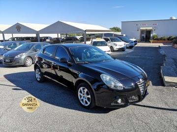 ALFA ROMEO GIULIETTA 2.0 JTDm -2 EXCLUSIVE

Immatricolata 2012, 1956cc, 170Cv 125Kw, 186.300Km, 5porte 5posti, Euro5B.

Con: Motore a 4 cilindri in linea inclinati, cambio automatico sequenziale a doppia frizione TCT a 6 rapporti, computer di bordo, vetri e specchietti elettrici, Alfa Sound System con lettore CD Mp3 e 6 altoparlanti, ABS con Brake Assistant, ASR con Differenziale Q2 elettronico, ESP con Hill Holder, Proiettori fendinebbia anteriori, Sedile lato guida regolabile in altezza, isofix, Sensori parcheggio, cerchi in lega da 16â€ + ruotino.

Il prezzo proposto di euro 5.900,00 Ã¨ legato alla promozione web che prevede un acquisto tramite finanziamento di intero importo. Info in sede.

Il prezzo a Listino senza promo Ã¨ di euro 6.400,00.

Rimangono sempre esclusi i costi :

-del passaggio di proprietÃ  pari ad euro 750,00

-messa su strada pari ad euro 400,00 che include l'attivazione della garanzia di 12 mesi completa, controlli e o tagliando completo preconsegna all'occorrenza (olio,filtro olio, filtro aria e tutti i componenti necessari al ripristino ivi compresi kit distribuzione), igienizzazione interni, kit ruota di scorta o kit gonfiaggio, 12 mesi di garanzia estendibili a 24 36mesi in base al veicolo e copre i componenti non soggetti ad usura (dettagli in sede).

I NOSTRI SERVIZI :
-Acquisto diretto con pagamento immediato
-conto vendita
-vendita auto, moto e scooter usati e garantiti
-vendita veicoli d'epoca
-permuta auto con moto e viceversa
-noleggio breve e lungo termine
-finanziamenti personalizzati (rata costante,mini e maxi rate, leasing)
-assistenza post-vendita con societÃ  di garanzie e officine partner
-assicurazioni
-consulenze e stime per acquisti tra privati

VISITA il nostro sito internet: automotousateroma.it oppure scarica la nostra App: automotousateroma dall' Apple store o Play store per restare aggiornato sui nostri ultimi arrivi.

VIENI A TROVARCI PER VEDERE DAL VIVO QUESTO VEICOLO :
Auto Moto Usate Roma s.r.l.Via Appia Nuova 23, 00047, Marino (RM) (adiacente Sorelle Ramonda)

*************

HAI UNA PERMUTA?
compila il form sull'App o nel nostro sito automotousateroma.it
oppure inviaci foto e descrizione (modello anno km motore ...)
al nostro numero whatsapp : Cell. 366-6562866 o 351-4646876 Fisso 06-7215841 e-mail : info@automotousateroma.it

*************
La Auto Moto Usate Roma Srl declina ogni responsabilitÃ  per eventuali involontarie incongruenze che non rappresentano in alcun modo un impegno contrattuale e invitano i clienti a verificare sempre dal vivo la correttezza dei dati che potrebbero non coincidere con lâ€™effettivo equipaggiamento del veicolo spesso dovuto alla incompatibilitÃ  dei dati trasmessi sulle varie piattaforme web.