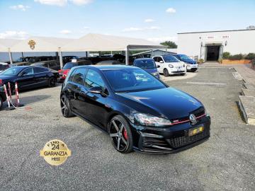 VOLKSWAGEN GTI PERFORMANCE TSI DSG 5P

Immatricolata 2017, 1984, 245Cv 180Kw, 106.000Km, 5porte 5posti, Euro6C.

Con: Motore a 4 cilindri in linea, Cambio automatico sequenziale a controllo elettronico Dsg a 7 rapporti, Abs, Esp, Airbag, computer di bordo, vetri e specchietti elettrici, ACC - Adaptive Cruise Control, volante multifunzione in pelle regolabile in altezza e profonditÃ  con paddle, Climatizzatore automatico bizona Air Care Climatronic con filtro anti allergeni, sedili riscaldabili, Radio Composition Media con Navigatore, Fari fendinebbia con funzione cornering, Gruppi ottici post. a LED, Hill holder, Sedili anteriori sportivi, Isofix, sensori di parcheggio anteriori e posteriori, Pinze freni rosse, cerchi in lega â€œMOMOâ€ da 19â€.

Il prezzo proposto di euro 17.900,00 Ã¨ legato alla promozione web che prevede un acquisto tramite finanziamento di intero importo. Info in sede.

Il prezzo a Listino senza promo Ã¨ di euro 19.900,00.

Rimangono sempre esclusi i costi :

-del passaggio di proprietÃ  pari ad euro 1.000,00

-messa su strada pari ad euro 400,00 che include l'attivazione della garanzia di 12 mesi completa, all'occorrenza controlli e o tagliando completo preconsegna (olio,filtro olio, filtro aria e tutti i componenti necessari al ripristino ivi compresi kit distribuzione), igienizzazione interni, kit ruota di scorta o kit gonfiaggio, 12 mesi di garanzia estendibili a 24 36mesi in base al veicolo e copre i componenti non soggetti ad usura (dettagli in sede).

I NOSTRI SERVIZI :
-Acquisto diretto con pagamento immediato
-conto vendita
-vendita auto, moto e scooter usati e garantiti
-vendita veicoli d'epoca
-permuta auto con moto e viceversa
-noleggio breve e lungo termine
-finanziamenti personalizzati (rata costante,mini e maxi rate, leasing)
-assistenza post-vendita con societÃ  di garanzie e officine partner
-assicurazioni
-consulenze e stime per acquisti tra privati

VISITA il nostro sito internet: automotousateroma.it oppure scarica la nostra App: automotousateroma dall' Apple store o Play store per restare aggiornato sui nostri ultimi arrivi.

VIENI A TROVARCI PER VEDERE DAL VIVO QUESTO VEICOLO :
Auto Moto Usate Roma s.r.l.Via Appia Nuova 23, 00047, Marino (RM) (adiacente Sorelle Ramonda)

*************

HAI UNA PERMUTA?
compila il form sull'App o nel nostro sito automotousateroma.it
oppure inviaci foto e descrizione (modello anno km motore ...)
al nostro numero whatsapp : Cell. 366-6562866 o 351-4646876 Fisso 06-7215841 e-mail : info@automotousateroma.it

*************
La Auto Moto Usate Roma Srl declina ogni responsabilitÃ  per eventuali involontarie incongruenze che non rappresentano in alcun modo un impegno contrattuale e invitano i clienti a verificare sempre dal vivo la correttezza dei dati che potrebbero non coincidere con lâ€™effettivo equipaggiamento del veicolo spesso dovuto alla incompatibilitÃ  dei dati trasmessi sulle varie piattaforme web.