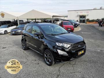 FORD ECOSPORT 1.0 ECOBOOST ST-LINE 
Immatricolato 2021, 998cc, 125Cv/92Kw, 44.400Km, 5Porte/5Posti, Euro6D. 
* Auto VISIBILE SU APPUNTAMENTO *
** Auto UNICOPROPRIETARIO e idonea per NEOPATENTATI **  
Il prezzo proposto di euro 11.900,00 Ã¨ legato alla promozione web che prevede un acquisto tramite finanziamento di intero importo. Info in sede.

Il prezzo a Listino senza promo Ã¨ di euro 12.900,00. 

Rimangono sempre esclusi i costi :
-del passaggio di proprietÃ  pari ad euro 600,00
-messa su strada pari ad euro 400,00 che include l'attivazione della garanzia di 12 mesi completa, all'occorrenza controlli e/o tagliando completo preconsegna (olio,filtro olio, filtro aria e tutti i componenti necessari al ripristino ivi compresi kit distribuzione), kit ruota di scorta o kit gonfiaggio, 12 mesi di garanzia estendibili a 24/36mesi in base al veicolo e copre i componenti non soggetti ad usura (dettagli in sede).

Di serie: Motore a 3 cilindri, cambio manuale a 6 rapporti, Abs, Esc, vetri e specchietti elettrici, volante a 3 razze in pelle con comandi, Computer di bordo con schermo da 4.2'' a colori, SYNC 2.5 con radio DAB touchscreen 8