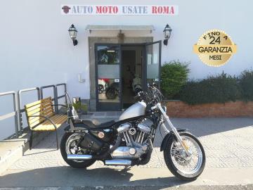 HARLEY DAVIDSON XL 883 

Immatricolato 2008, 883cc, 53Cv/39Kw, 25.500Km, EURO3.
*** Moto Secondo Proprietario ***  
** Km Certificati ** 

Il prezzo proposto di euro 6.500,00 Ã¨ legato alla promozione web che prevede un acquisto tramite finanziamento, Info in sede.
Il prezzo a Listino senza promo e senza vincoli Ã¨ di euro 7.500,00.

Rimangono sempre esclusi i costi :
-del passaggio di proprietÃ  pari ad euro 200,00
-messa su strada pari ad euro 300,00 che include l'attivazione della garanzia di 12 mesi completa, all' occorrenza controlli e o tagliando completo preconsegna (olio,filtro olio, filtro aria e tutti i componenti necessari al ripristino), 12 mesi di garanzia estendibili a 24/36 mesi in base al veicolo e copre i componenti non soggetti ad usura (dettagli in sede).

Di serie: Motore Bicilindrico a V, cambio manuale a 6 rapporti, raffreddamento ad Aria, Forcella telescopica da 39 mm, Ammortizzatori regolabili nel precarico, freni a disco da 292mm anteriore e posteriore, cerchi a raggi da 19â€ anteriore e da 16â€ al posteriore.
Accessoriato con: Scarichi Screming eagle, filtro aria, faro a Led, 4 borse in pelle, Manubrio, sella, sissibar, sospensioni, serbatoio, + parti originali. 

I NOSTRI SERVIZI : 
-Acquisto diretto con pagamento immediato 
-conto vendita
-vendita auto, moto e scooter usati e garantiti
-vendita veicoli d'epoca
-permuta auto con moto e viceversa
-noleggio breve e lungo termine
-finanziamenti personalizzati (rata costante,mini e  maxi rate, leasing)
-assistenza post-vendita con societÃ  di garanzie e officine partner
-assicurazioni
-consulenze e stime per acquisti tra privati

VISITA il nostro sito internet: automotousateroma.it oppure scarica la nostra App: automotousateroma dall' Apple store o Play store per restare aggiornato sui nostri ultimi arrivi.

VIENI A TROVARCI PER VEDERE DAL VIVO QUESTO VEICOLO :
Auto Moto Usate Roma s.r.l.Via Appia Nuova 23, 00047, Marino (RM) (adiacente Sorelle Ramonda)

*************

HAI UNA PERMUTA?
compila il form sull'App o nel nostro sito automotousateroma.it
oppure inviaci foto e descrizione (modello anno km motore ...)
al nostro numero whatsapp : Cell. 366-6562866 o 351-4646876 Fisso 06-7215841 e-mail :  info@automotousateroma.it

*************
La Auto Moto Usate Roma Srl declina ogni responsabilitÃ  per eventuali involontarie incongruenze che non rappresentano in alcun modo un impegno contrattuale e invitano i clienti a verificare sempre dal vivo la correttezza dei dati che potrebbero non coincidere con lâ€™effettivo equipaggiamento del veicolo spesso dovuto alla incompatibilitÃ  dei dati trasmessi sulle varie piattaforme web.