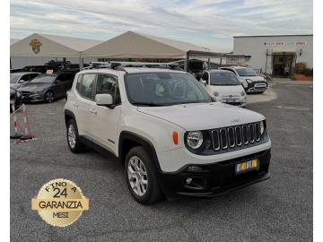 JEEP RENEGADE 1.4 T-JET LONGITUDE GPL 

Immatricolato 2018, 1400cc, 120Cv/88Kw, 165.000Km, 5porte/5posti, Euro6B.

*** AUTO IDONEA PER NEOPATENTATI *** 

** Scadenza GPL 2028 ** 

Il prezzo proposto di euro 9.900,00 Ã¨ legato alla promozione web che prevede un acquisto tramite finanziamento, Info in sede.

Il prezzo a Listino senza promo e senza vincoli Ã¨ di euro 10.900,00.

Rimangono sempre esclusi i costi :

-del passaggio di proprietÃ  pari ad euro 600,00

-messa su strada pari ad euro 400,00 che include l'attivazione della garanzia di 12 mesi completa, all'occorrenza controlli e o tagliando completo preconsegna (olio,filtro olio, filtro aria e tutti i componenti necessari al ripristino ivi compresi kit distribuzione), kit ruota di scorta o kit gonfiaggio, 12 mesi di garanzia estendibili a 24 36mesi in base al veicolo e copre i componenti non soggetti ad usura (dettagli in sede). 

Di serie con: Motore a 4 cilindri, cambio manuale a 6 rapporti, vetri e
specchielli elettrici, volante in pelle con comandi, Start Stop, computer di
bordo, Bracciolo centrale, Fari anteriori a LED, fendinebbia, Cruise control e limitatore di velocitÃ , Climatizzatore, Freno di stazionamento elettrico con funzione Auto Hold, Hill Start Assist, Isofix, sensori di parcheggio posteriori, cerchi in lega da 19â€. 

I NOSTRI SERVIZI : 
-Acquisto diretto con pagamento immediato 
-conto vendita
-vendita auto, moto e scooter usati e garantiti
-vendita veicoli d'epoca
-permuta auto con moto e viceversa
-noleggio breve e lungo termine
-finanziamenti personalizzati (rata costante,mini e  maxi rate, leasing)
-assistenza post-vendita con societÃ  di garanzie e officine partner
-assicurazioni
-consulenze e stime per acquisti tra privati

VISITA il nostro sito internet: automotousateroma.it oppure scarica la nostra App: automotousateroma dall' Apple store o Play store per restare aggiornato sui nostri ultimi arrivi.

VIENI A TROVARCI PER VEDERE DAL VIVO QUESTO VEICOLO :
Auto Moto Usate Roma s.r.l.Via Appia Nuova 23, 00047, Marino (RM) (adiacente Sorelle Ramonda)

*************

HAI UNA PERMUTA?
compila il form sull'App o nel nostro sito automotousateroma.it
oppure inviaci foto e descrizione (modello anno km motore ...)
al nostro numero whatsapp : Cell. 366-6562866 o 351-4646876 Fisso 06-7215841 e-mail :  info@automotousateroma.it

*************
La Auto Moto Usate Roma Srl declina ogni responsabilitÃ  per eventuali involontarie incongruenze che non rappresentano in alcun modo un impegno contrattuale e invitano i clienti a verificare sempre dal vivo la correttezza dei dati che potrebbero non coincidere con lâ€™effettivo equipaggiamento del veicolo spesso dovuto alla incompatibilitÃ  dei dati trasmessi sulle varie piattaforme web.