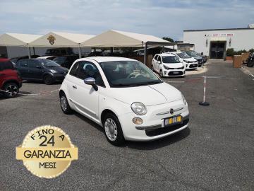 FIAT 500 1.2 DUALOGIC 

Immatricolato 2015, 1242cc, 69Cv/51Kw, 167.000Km, 3porte/4posti, Euo6. 
*** Auto idonea per Neopatentati *** 

Rimangono sempre esclusi i costi :
-del passaggio di proprietÃ  pari ad euro 450,00

-messa su strada pari ad euro 400,00 che include l'attivazione della garanzia di 12 mesi completa, all'occorrenza controlli e/o tagliando completo preconsegna (olio,filtro olio, filtro aria e tutti i componenti necessari al ripristino ivi compresi kit distribuzione), kit gonfiaggio, 12 mesi di garanzia estendibili a 24/36mesi in base al veicolo e copre i componenti non soggetti ad usura (dettagli in sede).

Di serie con: Motore 4 cilindri, cambio automatico a 5 rapporti, Abs, Esp, Airbag, computer di bordo, specchietti elettrici, climatizzatore, radio, fendinebbia, isofix, cerchi da 14â€œ + ruotino. 

I NOSTRI SERVIZI :

-Vendita auto usate e storiche, moto e scooter nuovi e usati garantiti
-Acquisto diretto con pagamento immediato o conto vendita
-Permuta auto con moto e viceversa
-Noleggio breve e lungo termine
-Assicurazioni e Finanziamenti personalizzati
-Assistenza post-vendita
-Accessori e antifurti per moto e auto

VISITA il nostro sito internet: automotousateroma.it oppure scarica la nostra App: automotousateroma dall' Apple store o Play store per restare aggiornato sui nostri ultimi arrivi.

VIENI A TROVARCI PER VEDERE DAL VIVO QUESTO VEICOLO :
Auto Moto Usate Roma s.r.l.Via Appia Nuova 23, 00047, Marino (RM) (adiacente Sorelle Ramonda)

*************

HAI UNA PERMUTA?
compila il form sull'App o nel nostro sito automotousateroma.it
oppure inviaci foto e descrizione (modello anno km motore ...)
al nostro numero whatsapp : Cell. 366-6562866 o 351-4646876 Fisso 06-7215841 e-mail :  info@automotousateroma.it

*************
La Auto Moto Usate Roma Srl declina ogni responsabilitÃ  per eventuali involontarie incongruenze che non rappresentano in alcun modo un impegno contrattuale e invitano i clienti a verificare sempre dal vivo la correttezza dei dati che potrebbero non coincidere con lâ€™effettivo equipaggiamento del veicolo spesso dovuto alla incompatibilitÃ  dei dati trasmessi sulle varie piattaforme web.