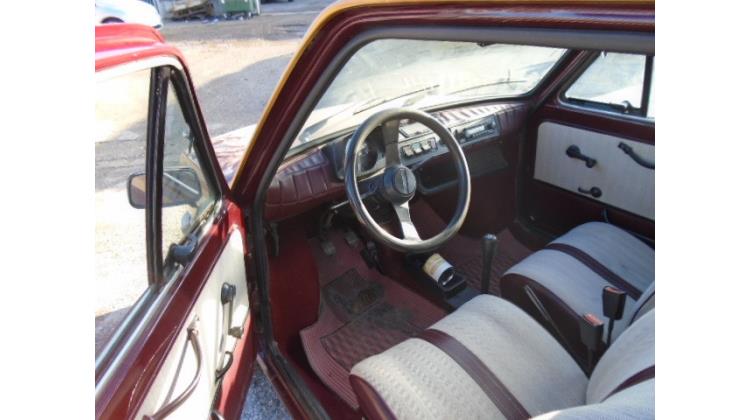 Fiat 126 652 Red Berlina