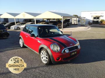 MINI 1.4 ONE 16V
Immatricolato 2009, 1397cc, 95Cv/70Kw, 180.000Km, Euro4.
*** Auto idonea per Neopatentati ***
Rimangono sempre esclusi i costi :
-del passaggio di proprietà pari ad euro 500,00.
-messa su strada pari ad euro 400,00 che include l'attivazione della garanzia di 12 mesi completa, all'occorrenza controlli e/o tagliando completo preconsegna (olio,filtro olio, filtro aria e tutti i componenti necessari al ripristino ivi compresi kit distribuzione), kit gonfiaggio, 12 mesi di garanzia estendibili a 24/36mesi in base al veicolo e copre i componenti non soggetti ad usura (dettagli in sede).
Con: Motore 4 cilindri, cambio manuale a 6 rapporti, Abs, vetri e specchietti elettrici, Tasto Start/Stop, fendinebbia, climatizzatore, Radio MINI CD con lettore CD, connessione AUX-In, 6 altop., Servosterzo elettromeccanico, Isofix, cerchi in lega da 16â€.
Lavori eseguiti: Dischi anteriori, pasticche anteriori e posteriori, frizione, verniciatura totale.
I NOSTRI SERVIZI :
-Vendita auto usate e storiche, moto e scooter nuovi e usati garantiti
-Acquisto diretto con pagamento immediato o conto vendita
-Permuta auto con moto e viceversa
-Noleggio breve e lungo termine
-Assicurazioni e Finanziamenti personalizzati
-Assistenza post-vendita
-Accessori e antifurti per moto e auto
VISITA il nostro sito internet: automotousateroma.it oppure scarica la nostra App: automotousateroma dall' Apple store o Play store per restare aggiornato sui nostri ultimi arrivi.
VIENI A TROVARCI PER VEDERE DAL VIVO QUESTO VEICOLO :
Auto Moto Usate Roma s.r.l.Via Appia Nuova 23, 00047, Marino (RM) (adiacente Sorelle Ramonda)
*************
HAI UNA PERMUTA?
compila il form sull'App o nel nostro sito automotousateroma.it
oppure inviaci foto e descrizione (modello anno km motore ...)
al nostro numero whatsapp : Cell. 366-6562866 o 351-4646876 Fisso 06-7215841 e-mail : info@automotousateroma.it
*************
La Auto Moto Usate Roma Srl declina ogni responsabilità per eventuali involontarie incongruenze che non rappresentano in alcun modo un impegno contrattuale e invitano i clienti a verificare sempre dal vivo la correttezza dei dati che potrebbero non coincidere con l’effettivo equipaggiamento del veicolo spesso dovuto alla incompatibilità dei dati trasmessi sulle varie piattaforme web. MINI 1.4 ONE 16V
Immatricolato 2009, 1397cc, 95Cv/70Kw, 180.000Km, Euro4.
*** Auto idonea per Neopatentati ***
Rimangono sempre esclusi i costi :
-del passaggio di proprietà pari ad euro 500,00.
-messa su strada pari ad euro 400,00 che include l'attivazione della garanzia di 12 mesi completa, all'occorrenza controlli e/o tagliando completo preconsegna (olio,filtro olio, filtro aria e tutti i componenti necessari al ripristino ivi compresi kit distribuzione), kit gonfiaggio, 12 mesi di garanzia estendibili a 24/36mesi in base al veicolo e copre i componenti non soggetti ad usura (dettagli in sede).
Con: Motore 4 cilindri, cambio manuale a 6 rapporti, Abs, vetri e specchietti elettrici, Tasto Start/Stop, fendinebbia, climatizzatore, Radio MINI CD con lettore CD, connessione AUX-In, 6 altop., Servosterzo elettromeccanico, Isofix, cerchi in lega da 16â€.
Lavori eseguiti: Dischi anteriori, pasticche anteriori e posteriori, frizione, verniciatura totale.
I NOSTRI SERVIZI :
-Vendita auto usate e storiche, moto e scooter nuovi e usati garantiti
-Acquisto diretto con pagamento immediato o conto vendita
-Permuta auto con moto e viceversa
-Noleggio breve e lungo termine
-Assicurazioni e Finanziamenti personalizzati
-Assistenza post-vendita
-Accessori e antifurti per moto e auto
VISITA il nostro sito internet: automotousateroma.it oppure scarica la nostra App: automotousateroma dall' Apple store o Play store per restare aggiornato sui nostri ultimi arrivi.
VIENI A TROVARCI PER VEDERE DAL VIVO QUESTO VEICOLO :
Auto Moto Usate Roma s.r.l.Via Appia Nuova 23, 00047, Marino (RM) (adiacente Sorelle Ramonda)
*************
HAI UNA PERMUTA?
compila il form sull'App o nel nostro sito automotousateroma.it
oppure inviaci foto e descrizione (modello anno km motore ...)
al nostro numero whatsapp : Cell. 366-6562866 o 351-4646876 Fisso 06-7215841 e-mail : info@automotousateroma.it
*************
La Auto Moto Usate Roma Srl declina ogni responsabilità per eventuali involontarie incongruenze che non rappresentano in alcun modo un impegno contrattuale e invitano i clienti a verificare sempre dal vivo la correttezza dei dati che potrebbero non coincidere con l’effettivo equipaggiamento del veicolo spesso dovuto alla incompatibilità dei dati trasmessi sulle varie piattaforme web.