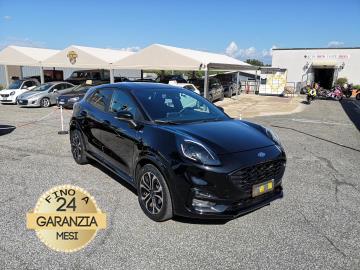 FORD PUMA 1.0 MILD HYBRID ECOBOOST S S ST-LINE
Immatricolazione 2024, 999cc, 125Cv 92Kw, 53.300Km, 5porte 5posti, Euro6D
*** Auto tagliandata, Km Certificati ***
** Auto Idonea per Neopatentati **
Il prezzo proposto di euro 15.900,00 è legato alla promozione web che prevede un acquisto tramite finanziamento, Info in sede.
Il prezzo a Listino senza promo e senza vincoli è di euro 16.900,00.
Rimangono sempre esclusi i costi :
- del passaggio di proprietà pari ad euro 600,00
- messa su strada pari ad euro 300,00 che include l'attivazione della garanzia di 12 mesi completa, all'occorrenza controlli e o tagliando completo preconsegna (olio,filtro olio, filtro aria e tutti i componenti necessari al ripristino ivi compresi kit distribuzione), kit ruota di scorta o kit gonfiaggio, 12 mesi di garanzia estendibili a 24 36mesi in base al veicolo e copre i componenti non soggetti ad usura (dettagli in sede).
Con: Motore 3 cilindri in linea, Cambio manuale 6 marce, Airbag, Abs, Esp, volante in pelle con comandi, Ford sync 4 touchscreen da 12 , Cruise control con limitatore di velocità intelligente, 5 mappature motore : Normale Eco Sport Bassa aderenza Sterrato, Navigatore, Fari proiettori a led con luci diurne a led e abbaglianti automatici, hill hold, hill start, Isofix, sensori di parcheggio posteriori, privacy glass, cerchi da 17â€.
I NOSTRI SERVIZI :
-Vendita auto usate e storiche, moto e scooter nuovi e usati garantiti -Acquisto diretto con pagamento immediato o conto vendita -Permuta auto con moto e viceversa -Noleggio breve e lungo termine -Assicurazioni e Finanziamenti personalizzati -Assistenza post-vendita -Accessori e antifurti per moto e auto
VISITA il nostro sito internet: automotousateroma.it oppure scarica la nostra App: automotousateroma dall' Apple store o Play store per restare aggiornato sui nostri ultimi arrivi.
VIENI A TROVARCI PER VEDERE DAL VIVO QUESTO VEICOLO :
Auto Moto Usate Roma s.r.l.Via Appia Nuova 23, 00047, Marino (RM) (adiacente Sorelle Ramonda)
*************
HAI UNA PERMUTA?
compila il form sull'App o nel nostro sito automotousateroma.it
oppure inviaci foto e descrizione (modello anno km motore ...)
al nostro numero whatsapp : Cell. 366-6562866 o 351-4646876 Fisso 06-7215841 e-mail : info@automotousateroma.it
*************
La Auto Moto Usate Roma Srl declina ogni responsabilità per eventuali involontarie incongruenze che non rappresentano in alcun modo un impegno contrattuale e invitano i clienti a verificare sempre dal vivo la correttezza dei dati che potrebbero non coincidere con l’effettivo equipaggiamento del veicolo spesso dovuto alla incompatibilità dei dati trasmessi sulle varie piattaforme web. FORD PUMA 1.0 MILD HYBRID ECOBOOST S S ST-LINE
Immatricolazione 2024, 999cc, 125Cv 92Kw, 53.300Km, 5porte 5posti, Euro6D
*** Auto tagliandata, Km Certificati ***
** Auto Idonea per Neopatentati **
Il prezzo proposto di euro 15.900,00 è legato alla promozione web che prevede un acquisto tramite finanziamento, Info in sede.
Il prezzo a Listino senza promo e senza vincoli è di euro 16.900,00.
Rimangono sempre esclusi i costi :
- del passaggio di proprietà pari ad euro 600,00
- messa su strada pari ad euro 300,00 che include l'attivazione della garanzia di 12 mesi completa, all'occorrenza controlli e o tagliando completo preconsegna (olio,filtro olio, filtro aria e tutti i componenti necessari al ripristino ivi compresi kit distribuzione), kit ruota di scorta o kit gonfiaggio, 12 mesi di garanzia estendibili a 24 36mesi in base al veicolo e copre i componenti non soggetti ad usura (dettagli in sede).
Con: Motore 3 cilindri in linea, Cambio manuale 6 marce, Airbag, Abs, Esp, volante in pelle con comandi, Ford sync 4 touchscreen da 12 , Cruise control con limitatore di velocità intelligente, 5 mappature motore : Normale Eco Sport Bassa aderenza Sterrato, Navigatore, Fari proiettori a led con luci diurne a led e abbaglianti automatici, hill hold, hill start, Isofix, sensori di parcheggio posteriori, privacy glass, cerchi da 17â€.
I NOSTRI SERVIZI :
-Vendita auto usate e storiche, moto e scooter nuovi e usati garantiti -Acquisto diretto con pagamento immediato o conto vendita -Permuta auto con moto e viceversa -Noleggio breve e lungo termine -Assicurazioni e Finanziamenti personalizzati -Assistenza post-vendita -Accessori e antifurti per moto e auto
VISITA il nostro sito internet: automotousateroma.it oppure scarica la nostra App: automotousateroma dall' Apple store o Play store per restare aggiornato sui nostri ultimi arrivi.
VIENI A TROVARCI PER VEDERE DAL VIVO QUESTO VEICOLO :
Auto Moto Usate Roma s.r.l.Via Appia Nuova 23, 00047, Marino (RM) (adiacente Sorelle Ramonda)
*************
HAI UNA PERMUTA?
compila il form sull'App o nel nostro sito automotousateroma.it
oppure inviaci foto e descrizione (modello anno km motore ...)
al nostro numero whatsapp : Cell. 366-6562866 o 351-4646876 Fisso 06-7215841 e-mail : info@automotousateroma.it
*************
La Auto Moto Usate Roma Srl declina ogni responsabilità per eventuali involontarie incongruenze che non rappresentano in alcun modo un impegno contrattuale e invitano i clienti a verificare sempre dal vivo la correttezza dei dati che potrebbero non coincidere con l’effettivo equipaggiamento del veicolo spesso dovuto alla incompatibilità dei dati trasmessi sulle varie piattaforme web.