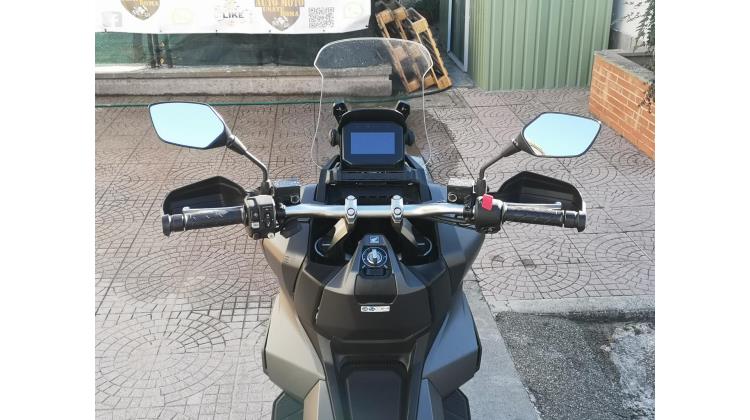 Honda ADV 350 PROMO WEB SCOOTER