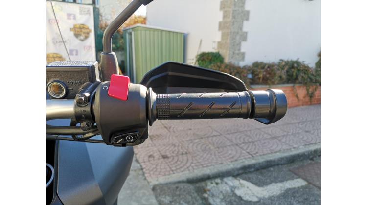 Honda ADV 350 PROMO WEB SCOOTER