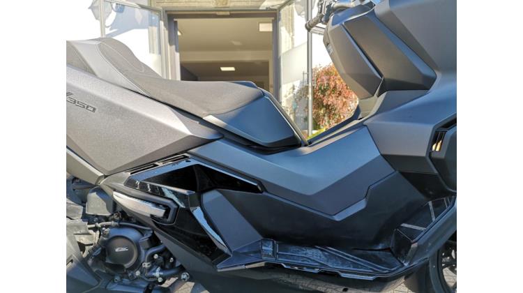 Honda ADV 350 PROMO WEB SCOOTER