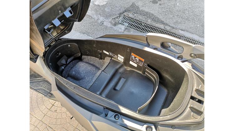 Honda ADV 350 PROMO WEB SCOOTER