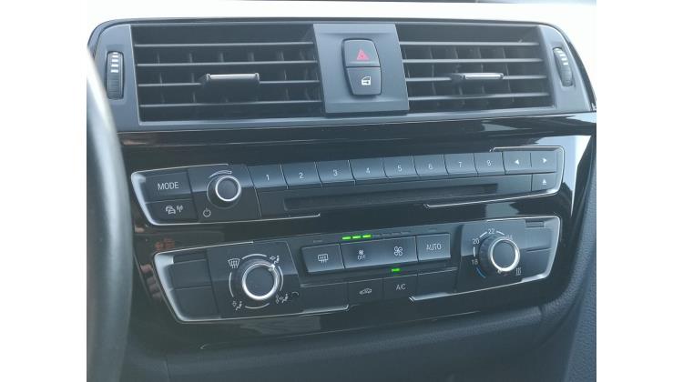 BMW 318 d TOURING SPORT AUT. PROMO WEB Station Wagon