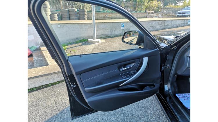 BMW 318 d TOURING SPORT AUT. PROMO WEB Station Wagon