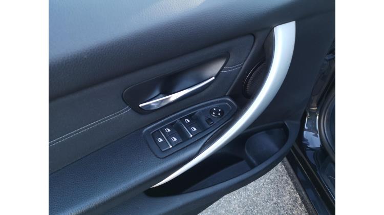 BMW 318 d TOURING SPORT AUT. PROMO WEB Station Wagon