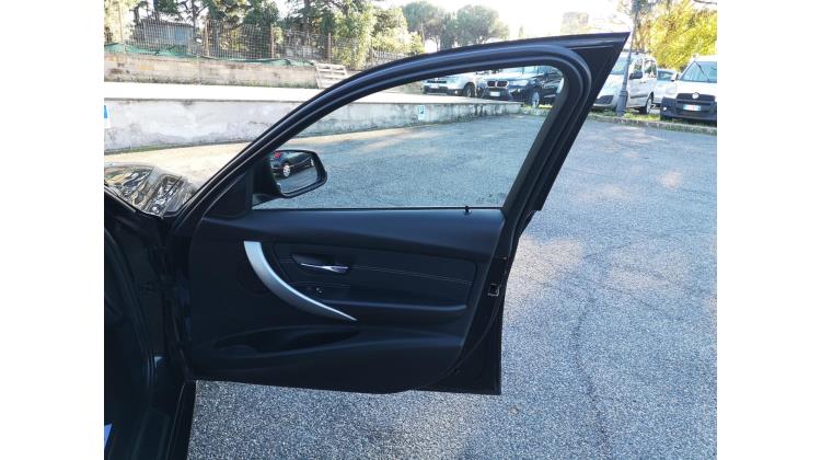 BMW 318 d TOURING SPORT AUT. PROMO WEB Station Wagon