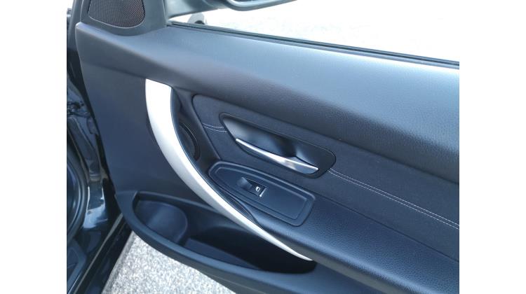 BMW 318 d TOURING SPORT AUT. PROMO WEB Station Wagon