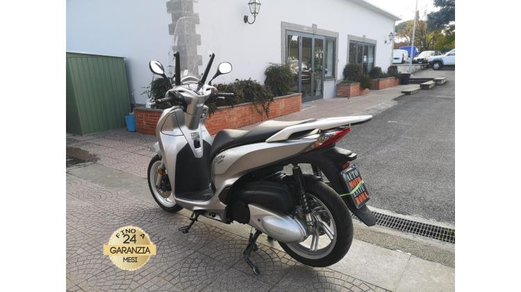 Honda SH 300i SCOOTER