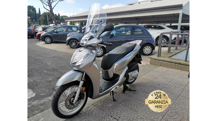 Honda SH 300i SCOOTER