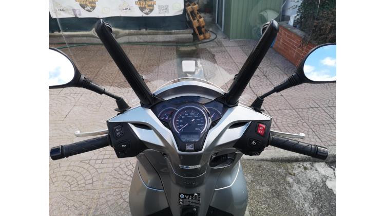 Honda SH 300i SCOOTER