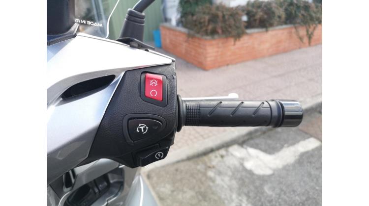 Honda SH 300i SCOOTER