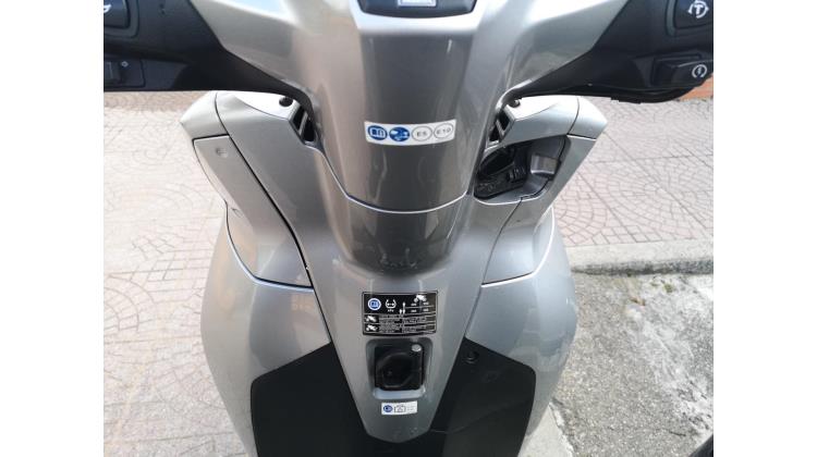 Honda SH 300i SCOOTER