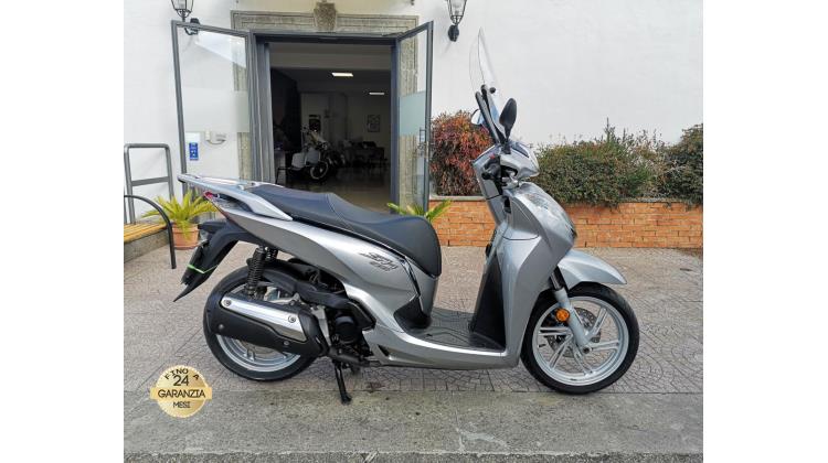 Honda SH 300i SCOOTER