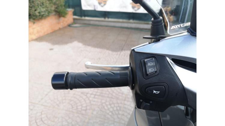 Honda SH 300i SCOOTER