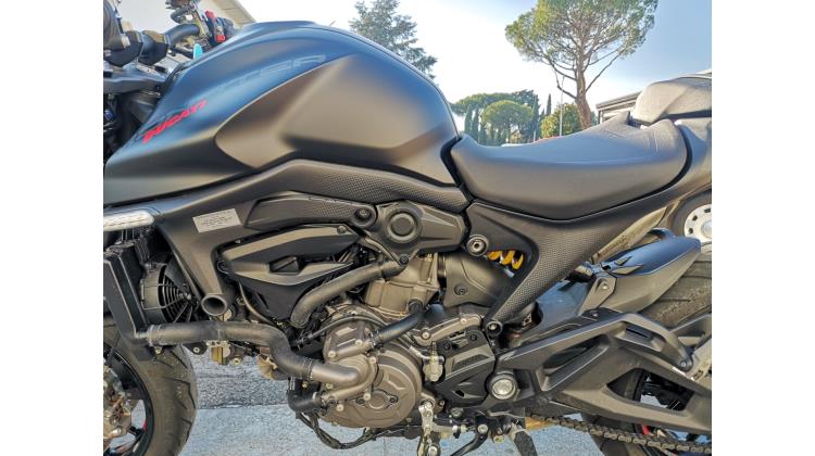 Ducati MONSTER 937 NAKED