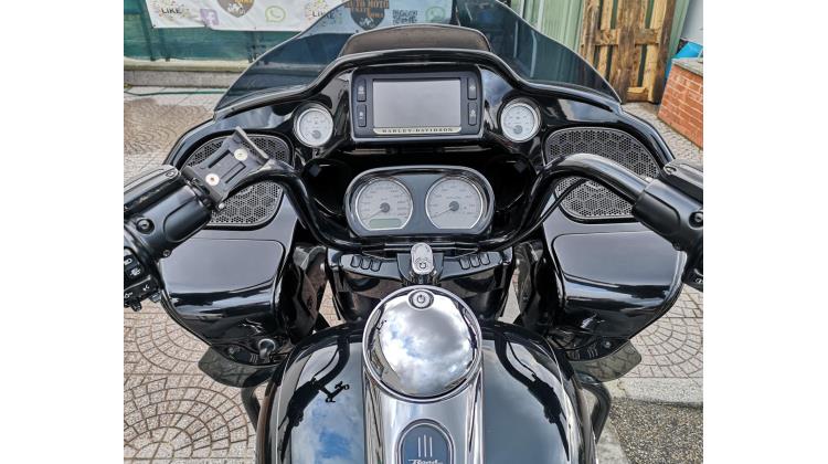Harley-Davidson FLTRXS Road Glide 1690 PROMO WEB CUSTOM