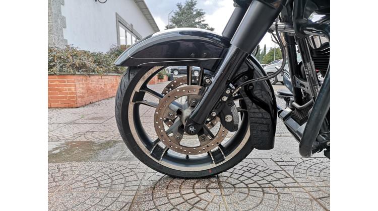 Harley-Davidson FLTRXS Road Glide 1690 PROMO WEB CUSTOM