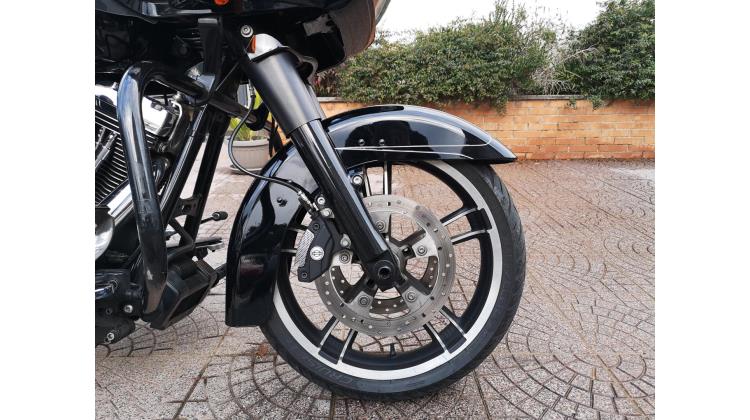 Harley-Davidson FLTRXS Road Glide 1690 PROMO WEB CUSTOM