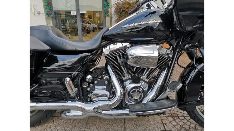 Harley-Davidson FLTRXS Road Glide 1690 PROMO WEB CUSTOM