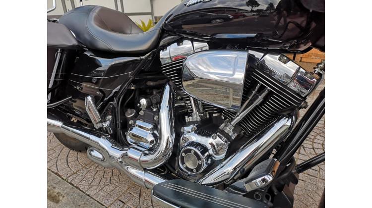 Harley-Davidson FLTRXS Road Glide 1690 PROMO WEB CUSTOM