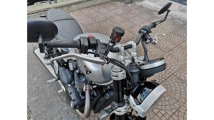 Triumph SPEED TWIN 1200 NAKED