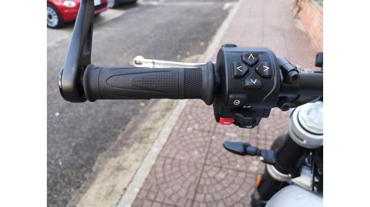 Triumph SPEED TWIN 1200 NAKED