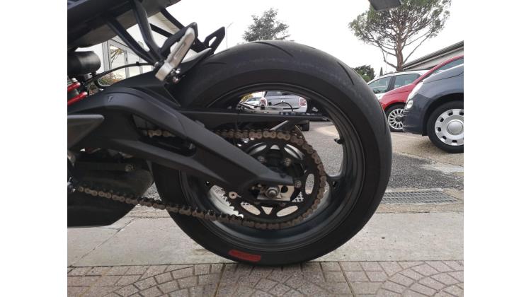 Triumph Streer Triple R NAKED