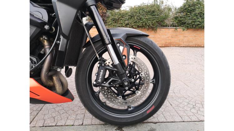 Triumph Streer Triple R NAKED