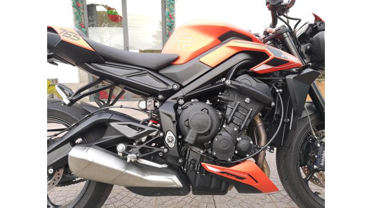 Triumph Streer Triple R NAKED