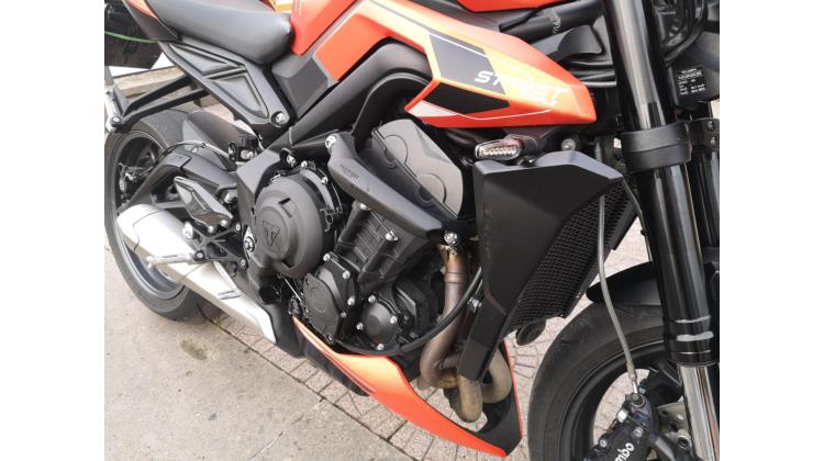 Triumph Streer Triple R NAKED